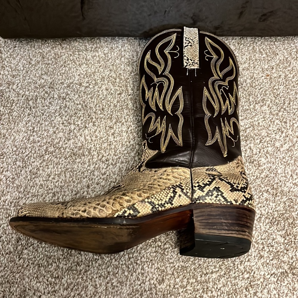 Cowboy boots - Picture 5 of 8